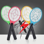 La Raqueta Eléctrica Recargable Dos Voltios Mata Las Moscas