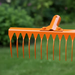 Rastrillo De Jardin Con 14 Dientes Torcidos Metal Sin Mango Naranja